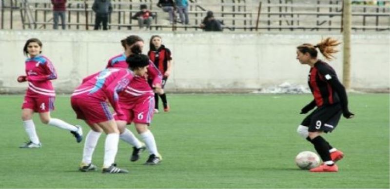 Büyükşehir Kadın Futbol Takımı