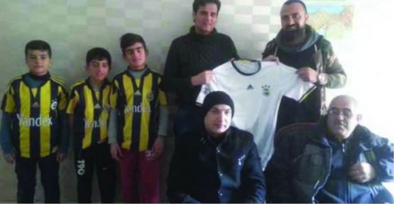 Fenerbahçe Futbol Okulu heyetinden Bölge Gazetesine ziyaret…