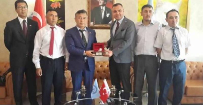 Kırgızistan Ankara Büyükelçisi Dzhunusov Van’da…