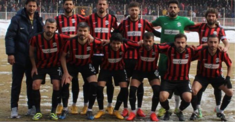 Van Büyükşehir Belediyespor deplasmanda mağlup:1-0