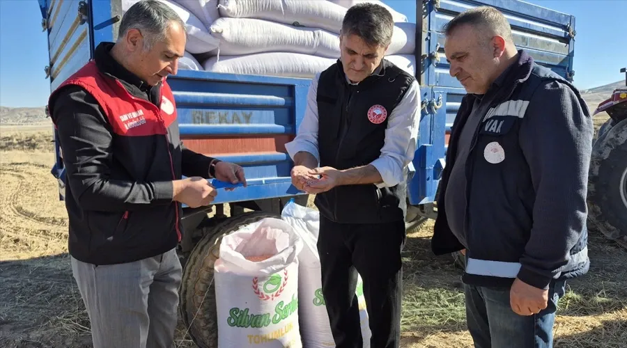 Van’da Tarım Devrimi: 4.077 Çiftçiye 4.746 Ton Sertifikalı Tohum Desteği