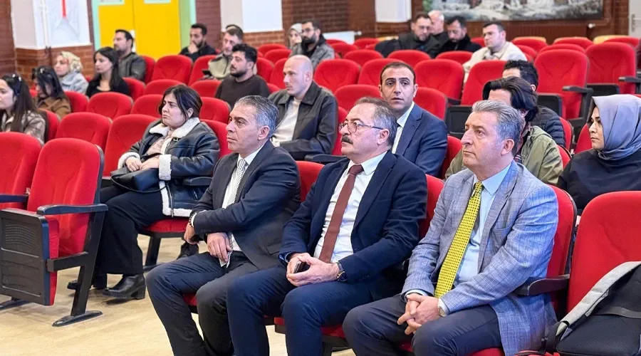 Tuşba İlçe Milli Eğitim, Erasmus+ 2026 Projeleri İçin Okullarına Yol Haritası Çizdi