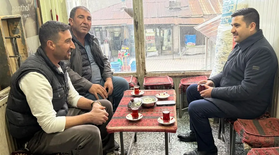 Özalp Kaymakamı Rahmi Bulut, Esnafın Sorunlarını Yerinde Dinledi