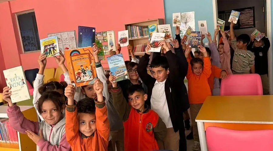 Mevlana Halit İlkokulu Öğrencilerinden 