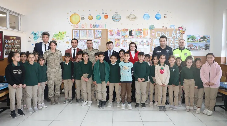 Başkale Kaymakamı Erdoğan, Okulların İhtiyaçlarını Yerinde Tespit Etti