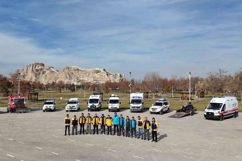 Van’da acil sağlık ekipleri çetin kış şartlarına karşı göreve hazır