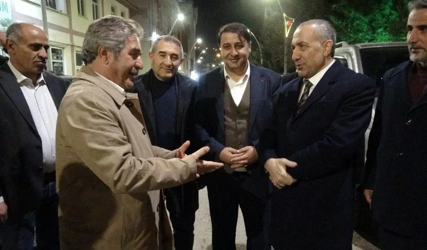 Çığ nedeniyle kapatılan Van-Bahçesaray yolu ulaşıma açıldı