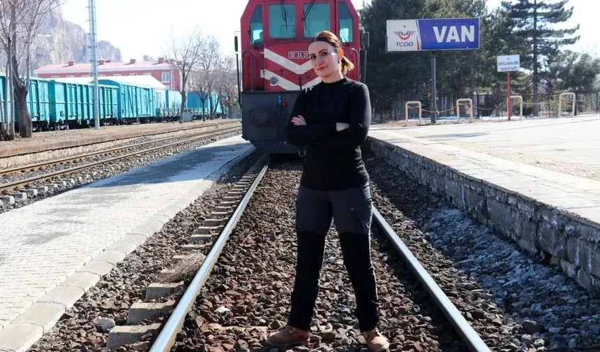 Vanlı kadın makinist takdir topluyor
