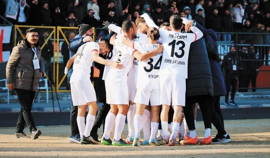 Golcülerin kıyasıya mücadelesi sürüyor