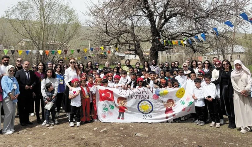 TEGV Ateşböceği Öğrenim Birimi, öğrencilerle bir araya geldi