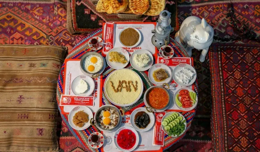 Zirveye Taşınan Lezzet: Van Kahvaltısı