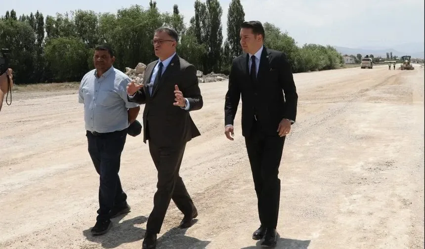 Van Gölü Kıyısında Dev Dönüşüm: Vali Balcı Sahil Yolu Projesini İnceledi