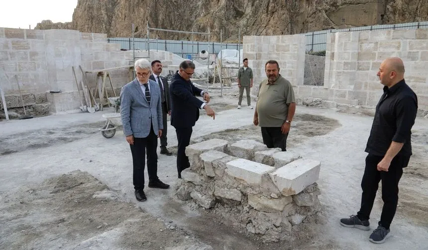 Tarihi Yapılar Tek Tek Yenileniyor, Van’ın Kültürel Mirası Gün Yüzüne Çıkıyor