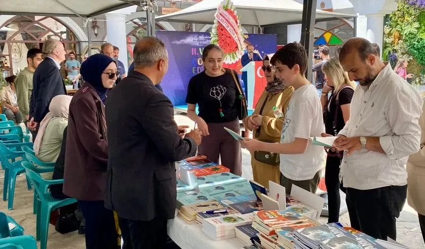 Van’da 2. Çocuk Edebiyatı Fuarı Kapılarını Açtı