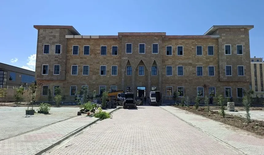 Tuşba İlçe Nüfus Müdürlüğü Yeni Hizmet Binasına Taşındı