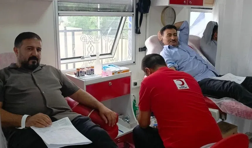 Özalp’te Kan Bağışçılarına Kızılay’dan Madalya ve Teşekkür Paketi
