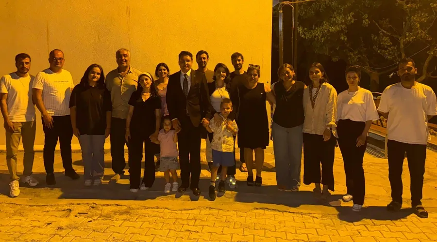 Tuşba Kaymakamı Ayanis Kalesi Kazı Alanında Tarihi Dokuyu İnceledi