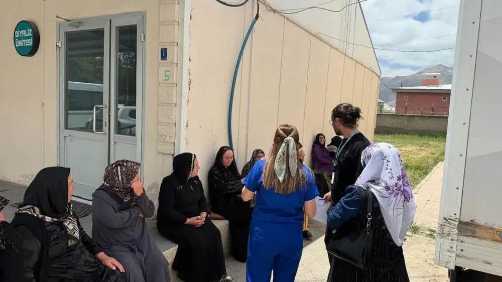 Başkale’de Kırsaldaki Kadınlara Mobil Kanser Taraması Hizmeti