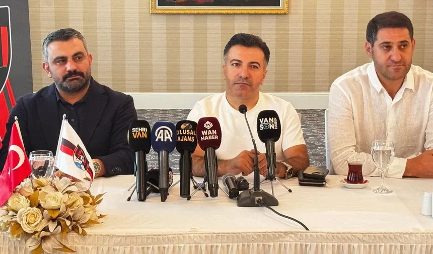 Erol Temel’den Taraftara Çifte Müjde: Kongre Tarihi Netleşti, 3 Yeni Transfer Geliyor!