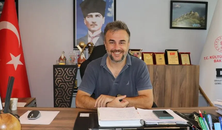 16 yaşında tanıştığı devlet tiyatrosuna müdür oldu