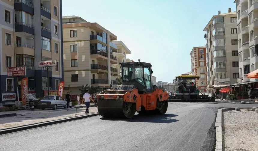 Terzioğlu Caddesi’nde Asfalt Serimi Başladı