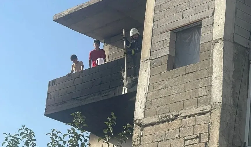 Van’da Bir Ev Alevlere Teslim Oldu: Büyük Maddi Hasar