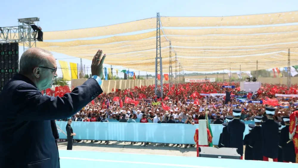 AK Parti Van İl Teşkilatından Malazgirt kutlamalarına rekor katılım