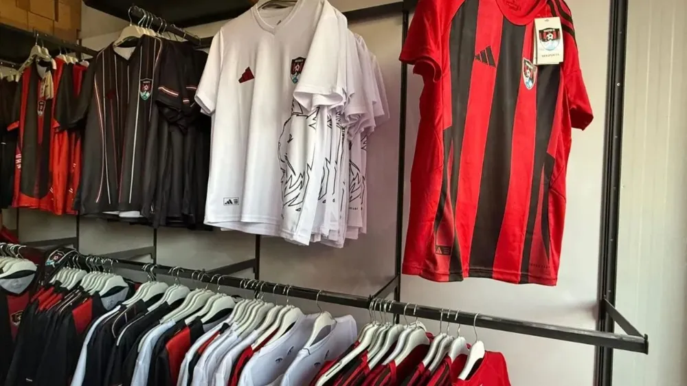 Vanspor’un 2025-2026 Sezonu Formaları Satışa Çıktı
