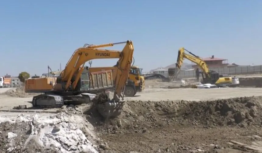 Van’da 800 Yataklı Şehir Hastanesi İnşaatı Hızla Sürüyor