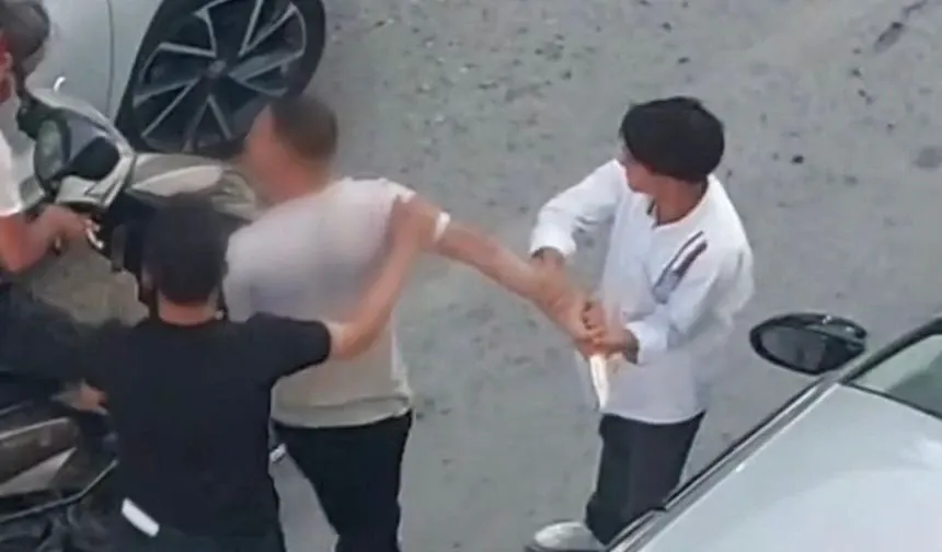Van’da trafikte bıçaklı kavga