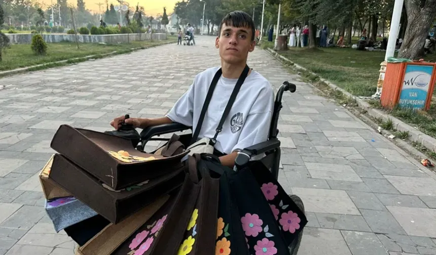 Vanlı Diyar Tekerlekli Sandalyesiyle Kendi İşini Kurdu