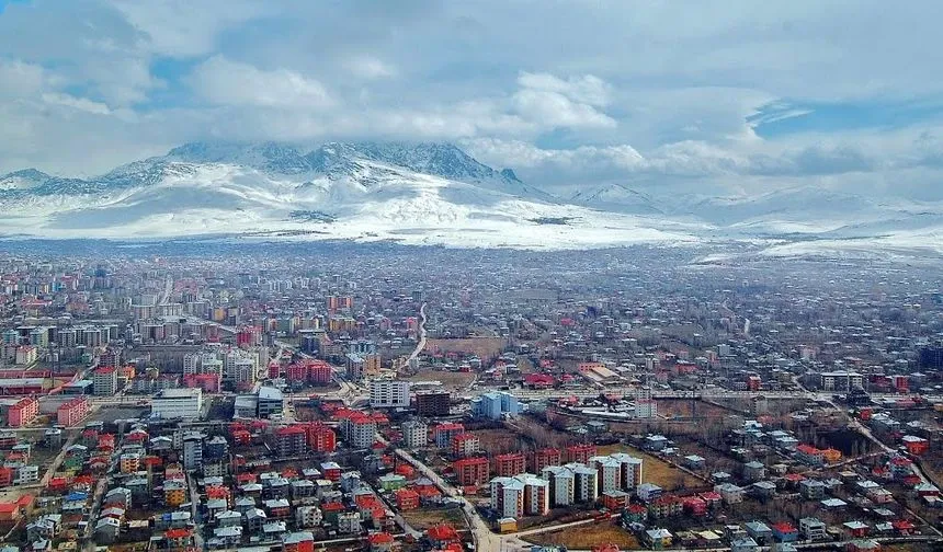 Van’da 210 milyon TL değerindeki 4 taşınmaz satışa çıkarıldı