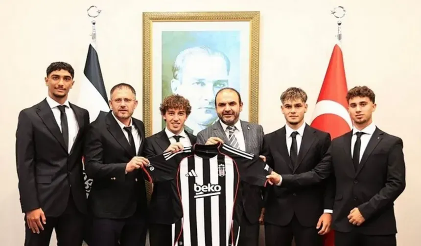 Vanlı Genç Futbolcu Beşiktaş