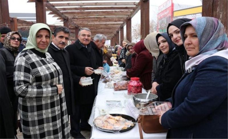 Ak kadınlardan yerli üretime destek