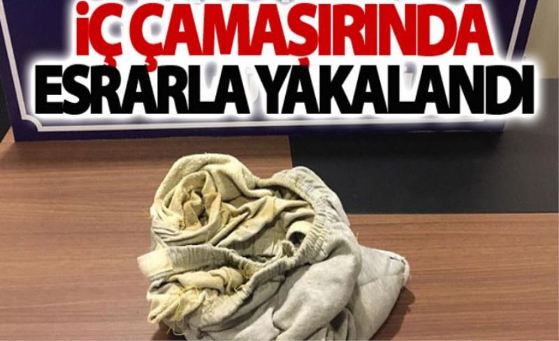 Kapri ve iç çamaşırında Esrar ele geçirildi