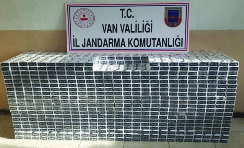 Van’da kaçak sigara ve çay operasyonu