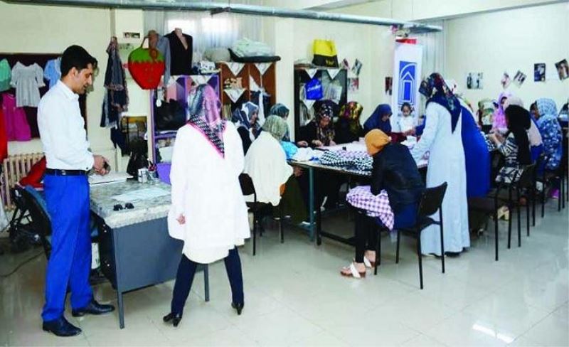 Tuşba’daki kadınlar ev bütçesine katkı sunuyor
