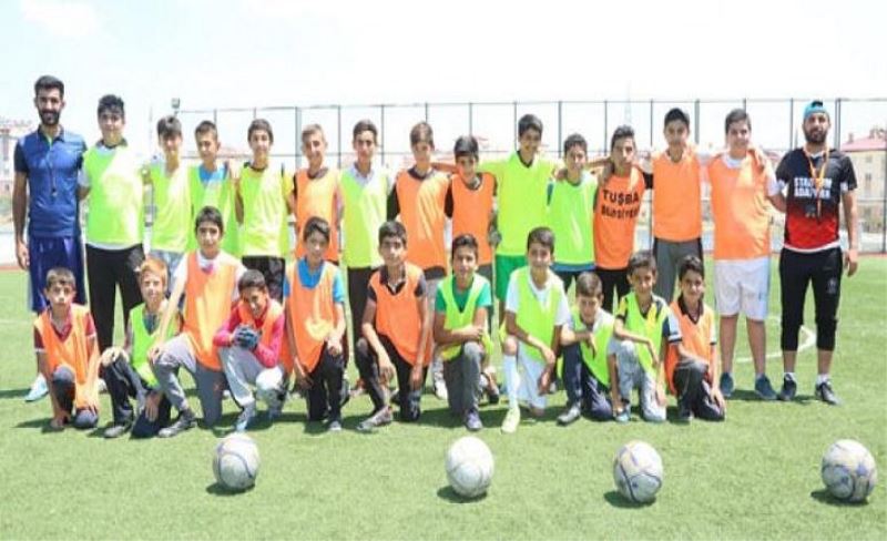 Tuşba Belediyesi’nden Yaz Spor Okulu…