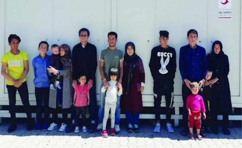 Başkale’de 14 düzensiz göçmen yakalandı