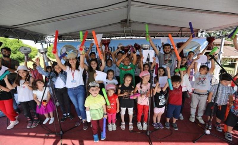 Çocuklar İskele Yaşar Kemal Parkı’nda eğlendi