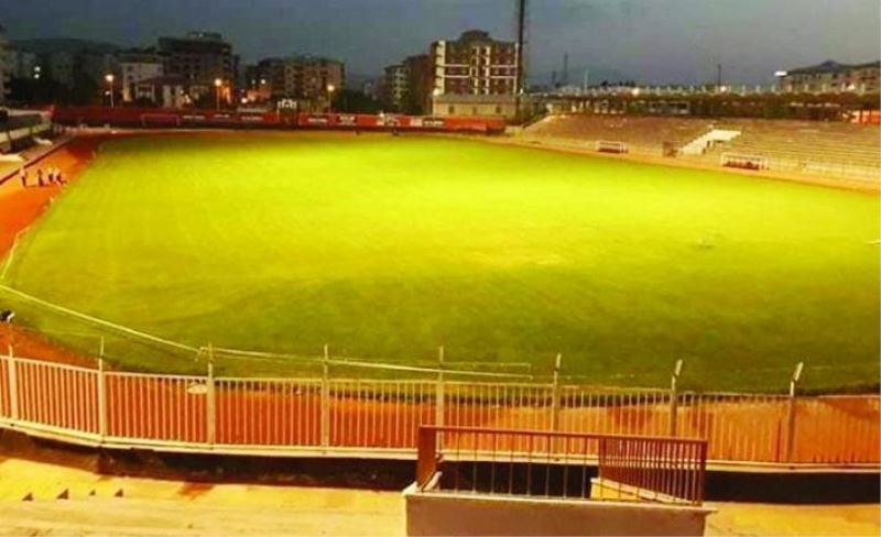 Şehir stadı gece maçına hazır