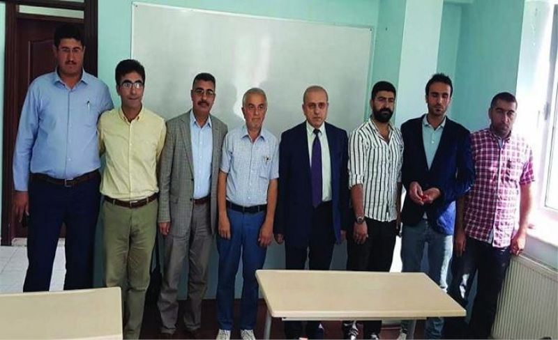 Erdemir’den, özel kurs ve özel okulların eğitim sistemine eleştiri…