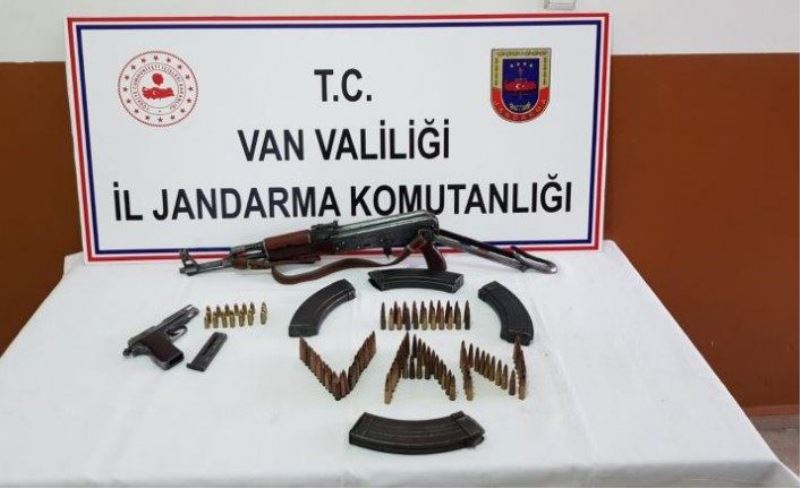 Eşini baltayla öldüren zanlı 5 yıl sonra yakalandı