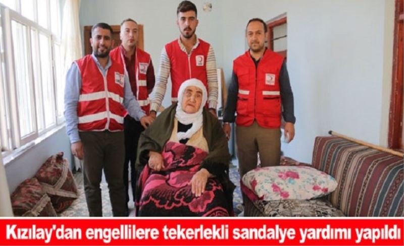 Kızılay'dan engellilere tekerlekli sandalye yardımı yapıldı