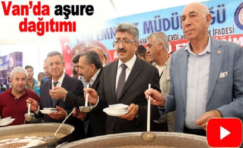 Van’da aşure dağıtımı