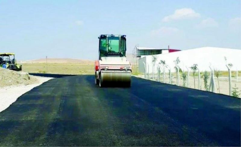 Van’da yol genişletme ve asfalt çalışması