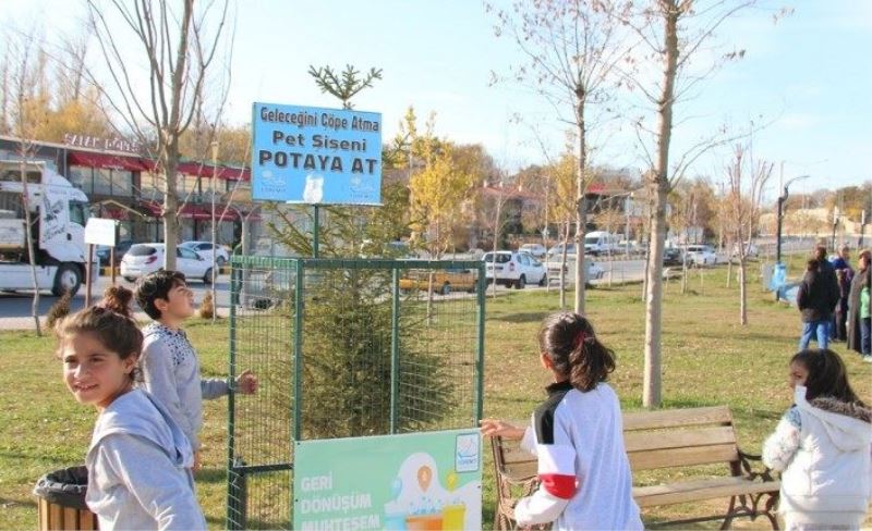 Edremit'te atıklar geri dönüşüme kazandırılıyor