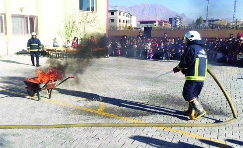 Van’da yangın ve deprem tatbikatı