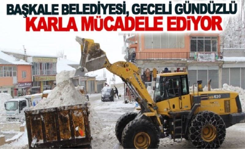 Başkale Belediyesi, geceli gündüzlü karla mücadele ediyor