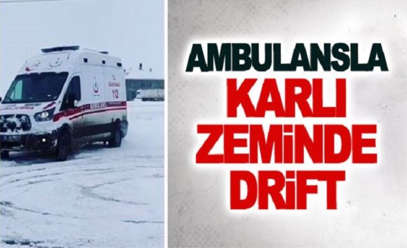 Ambulansla karlı zeminde drift